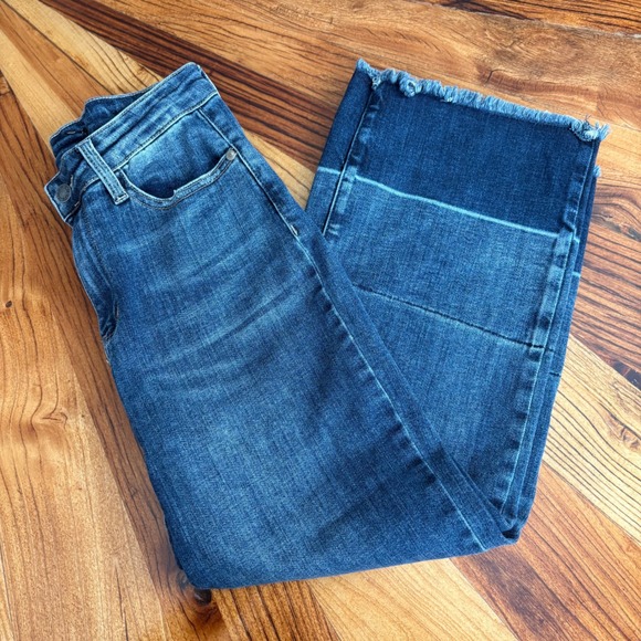 Judy Blue Denim - Judy Blue Women's Mid Wash Cropped Flare Jeans Distressed Frayed Hem Size 5 27